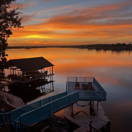 Blue Heron Bed And Breakfast On Lake Granbury Eksteriør bilde