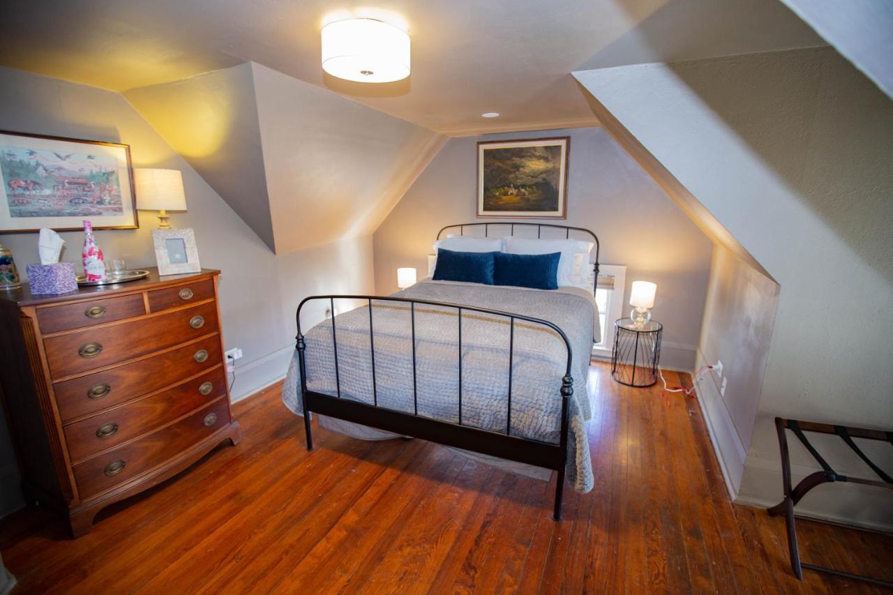 Blue Heron Bed And Breakfast On Lake Granbury Eksteriør bilde