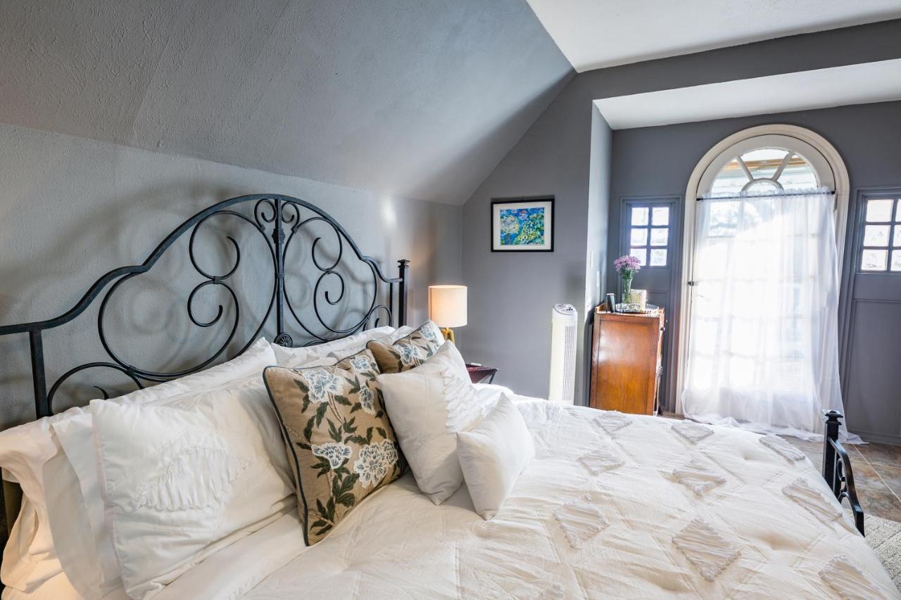 Blue Heron Bed And Breakfast On Lake Granbury Eksteriør bilde