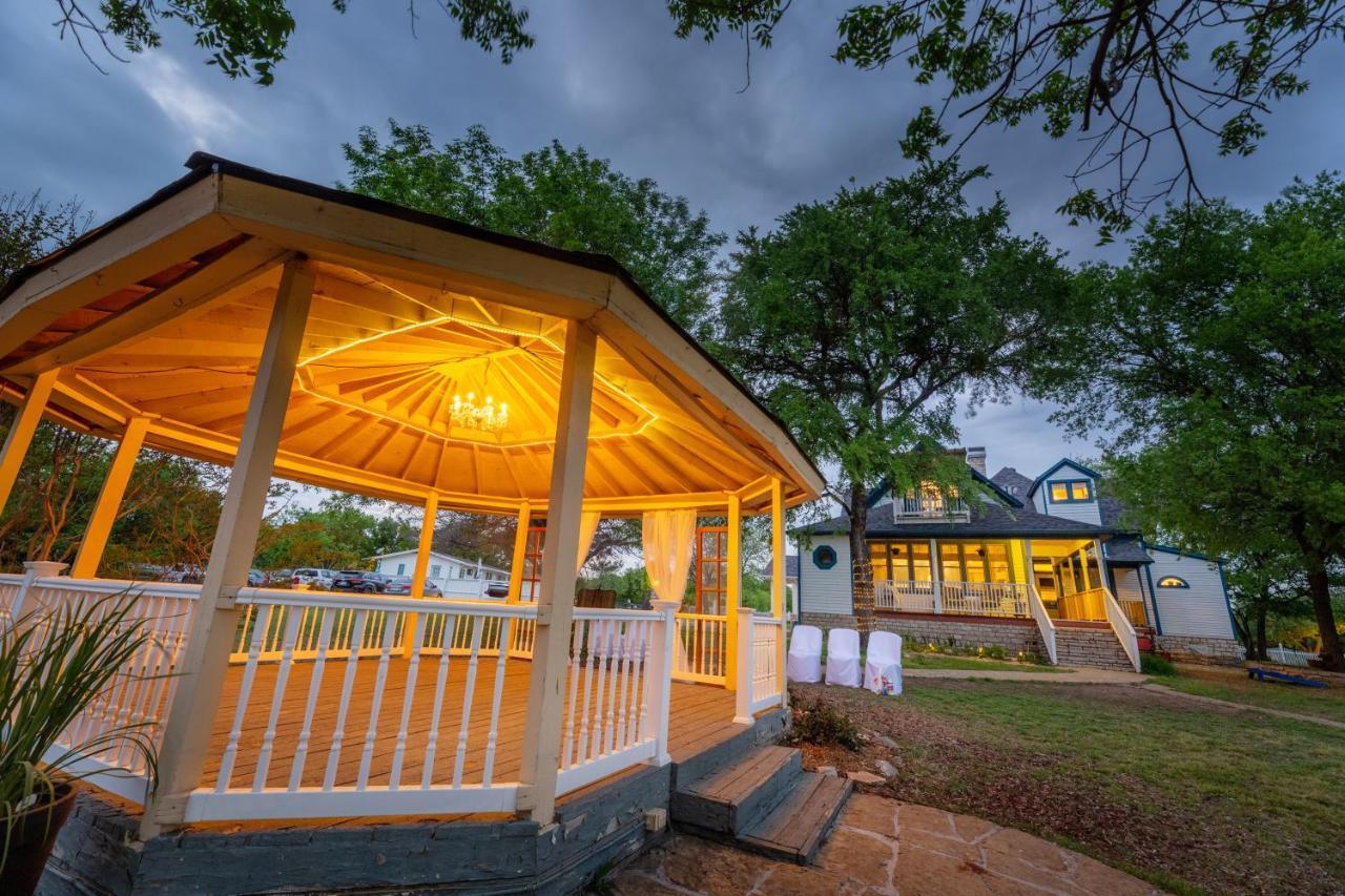 Blue Heron Bed And Breakfast On Lake Granbury Eksteriør bilde