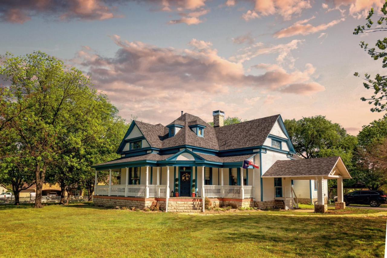 Blue Heron Bed And Breakfast On Lake Granbury Eksteriør bilde